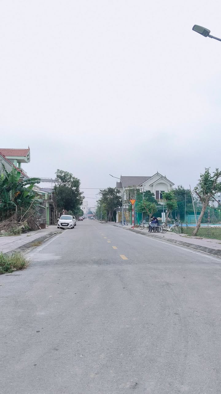 Đất nền Quán Bàu Vinh 189m² - Mặt tiền rộng 9m, giá thỏa thuận!