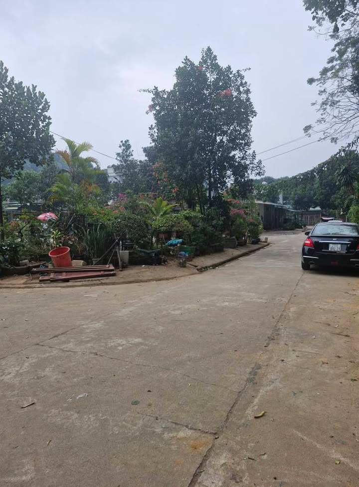 Đất nền Lào Cai 87,9m² giá 1 tỷ - 2 mặt tiền cực đẹp!