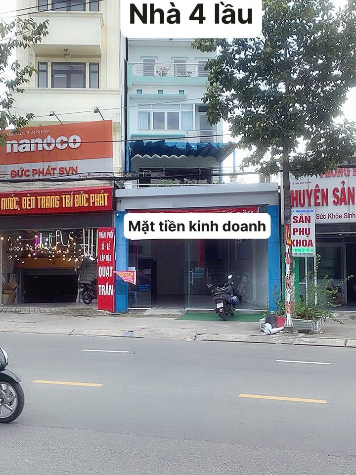 Bán gấp nhà mặt tiền đường Lê Hồng Phong, Dĩ An, 200m² - Kinh doanh sầm uất!