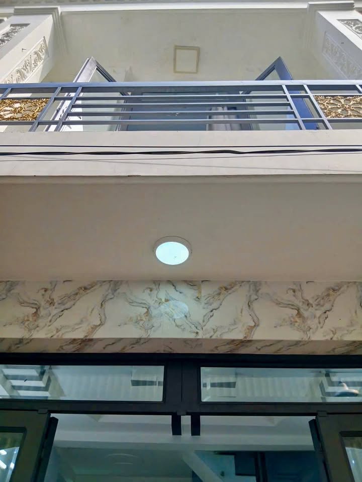 Nhà Phú Định Quận 8 28m² giá 1.8 tỷ - Chính chủ bán gấp!