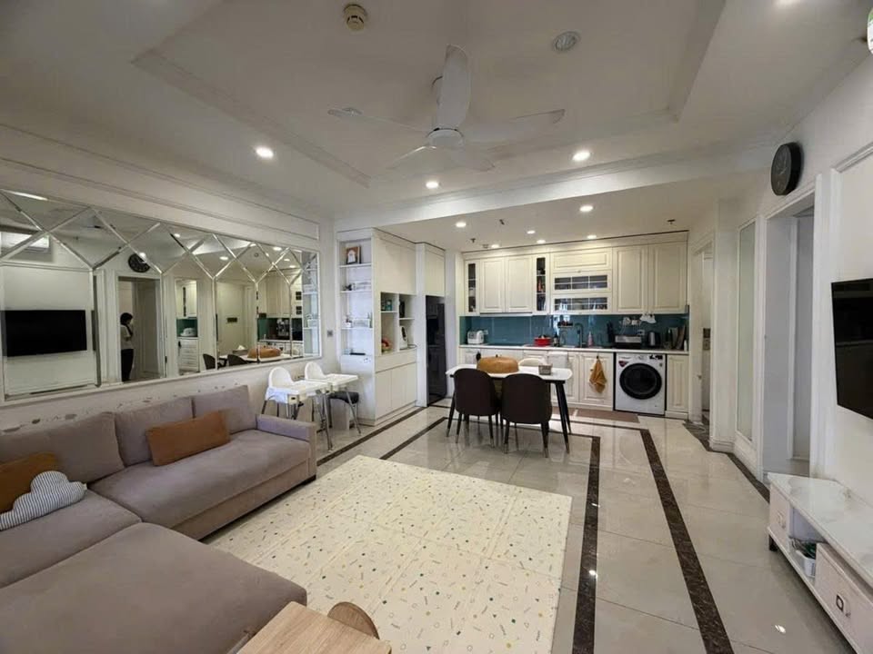 Căn hộ CC Phùng Hưng Hà Đông 74m² giá 4.3 tỷ - Sổ đỏ chính chủ, sẵn sàng vào ở!