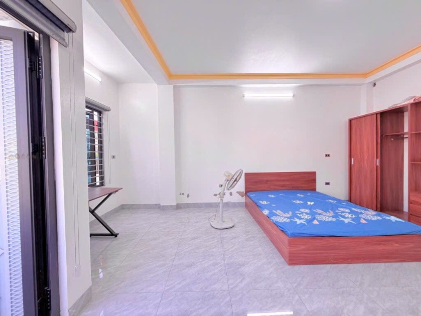 Phòng cho thuê 136 Cầu Diễn, 4 triệu - Nội thất đầy đủ, không gian thoáng đãng!