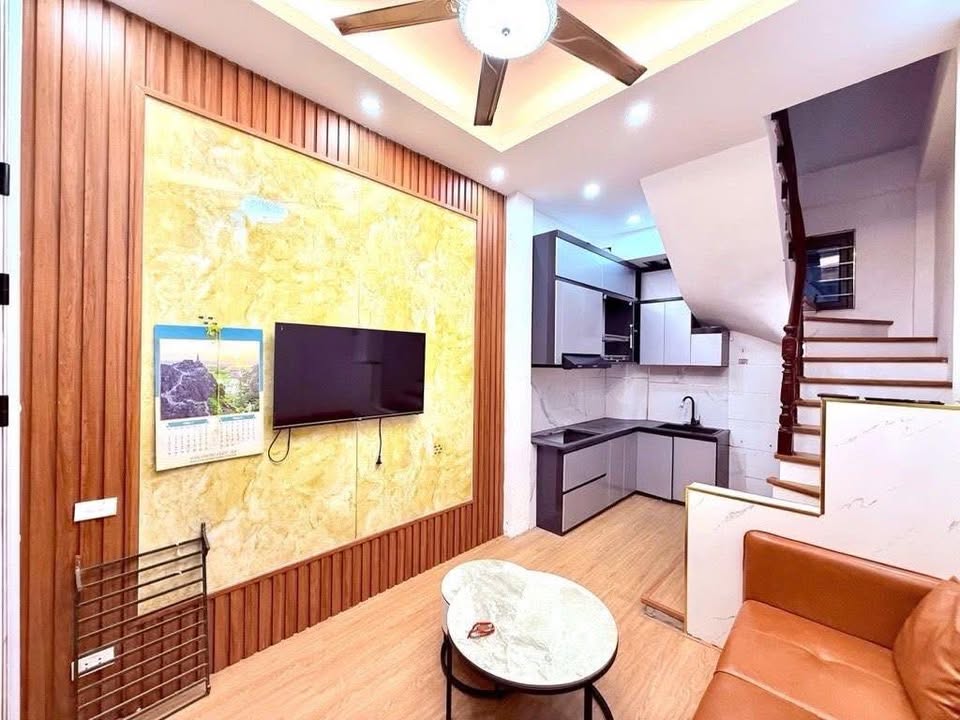 Nhà phố Ngọc Hà Ba Đình 20m² giá 6.4 tỷ - Vị trí hiếm có, tiện ích đầy đủ!