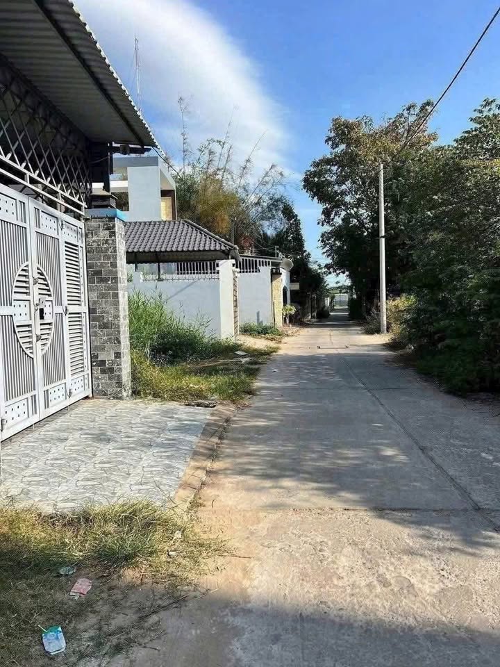 Đất thổ cư mặt tiền đường Nguyễn Văn Hiệp, 92m² giá 2.05 tỷ - Đầu tư sinh lời hấp dẫn!