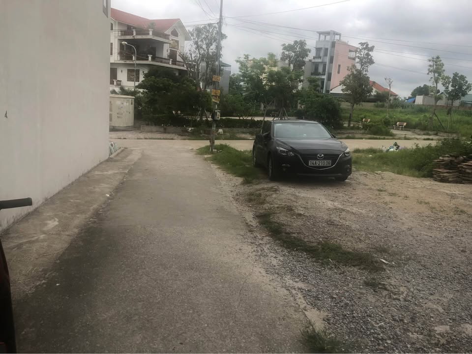 Đất thổ cư Cao Xanh 52m² giá 1.25 tỷ - View biển đẹp, vị trí thuận lợi!