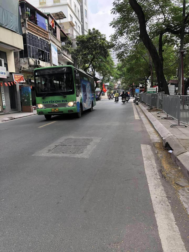 Nhà Mặt Phố Thụy Khuê, Tây Hồ 28m² giá 9.5 tỷ - Đầu tư sinh lời ngay!