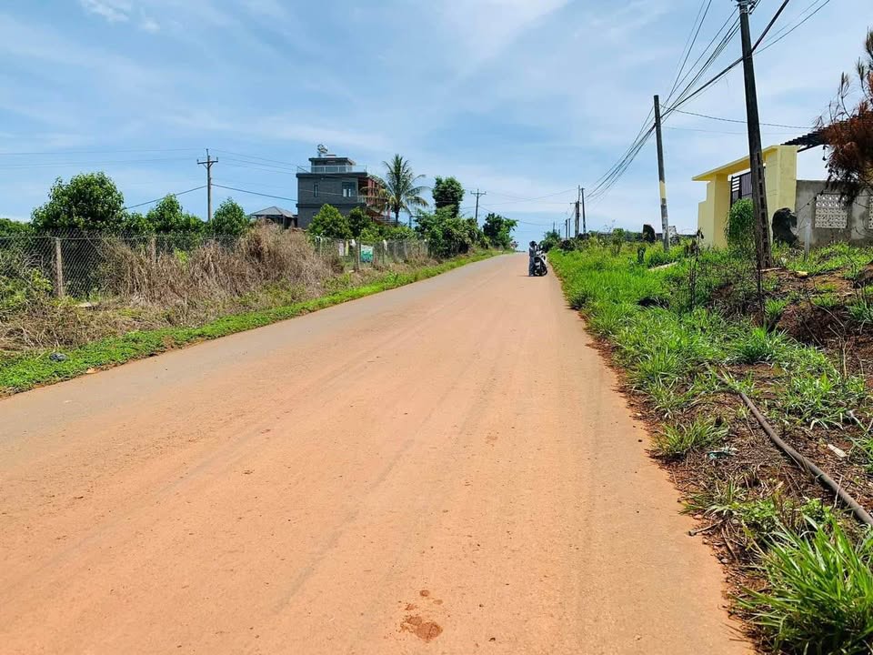 Đất nền 2 sào 8 mặt tiền Liên Xã Lộc An giá 1.95 tỷ - Đầu tư sinh lời hấp dẫn!