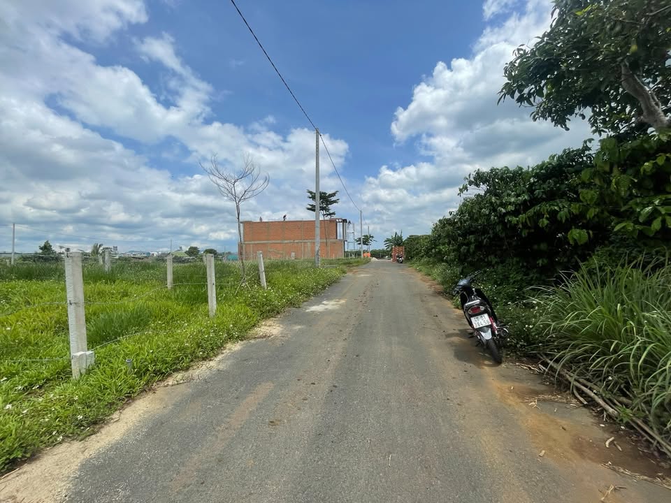 Bán đất Lộc Phát, Bảo Lộc 124m² giá 1 tỷ - Vị trí yên tĩnh, ô tô vào tận nơi!