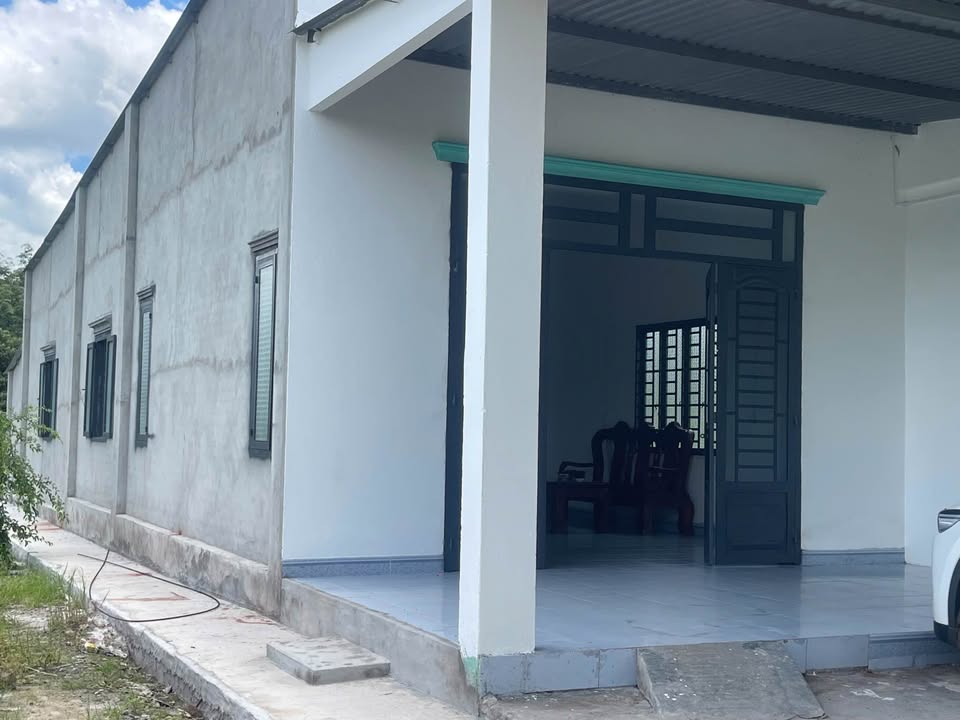 Nhà vườn Minh Tân 4000m² giá 1.3 tỷ - Cơ hội đầu tư hấp dẫn!