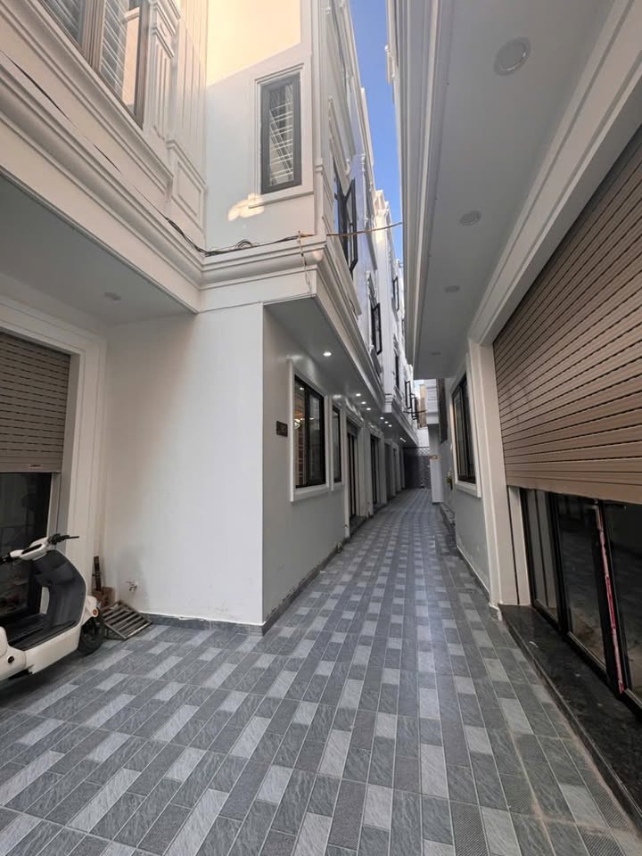 Nhà phố 3 tầng Hồ Sen, Lê Chân, Hải Phòng 40m² giá 3.45 tỷ - Tiện ích đa dạng, giao thông thuận lợi