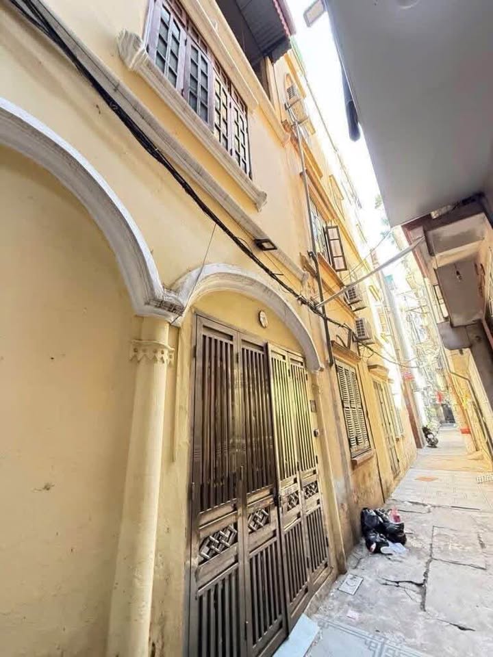 Nhà 3 tầng lô góc 192 Kim Giang, quận Thanh Xuân, giá 6 tỷ - Cơ hội sở hữu hiếm có!