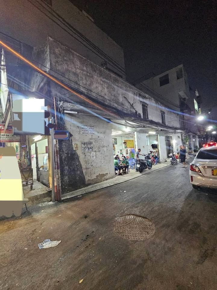 Nhà phố mặt tiền Phạm Văn Bạch, Tân Bình 80m² giá 16 tỷ - Lô góc hiếm có!