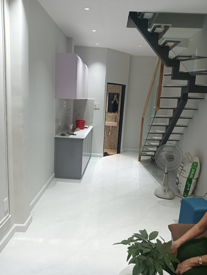 Nhà mặt hẻm xe hơi Bình Thới, Quận 11, 24m² - An ninh đảm bảo, chính chủ!