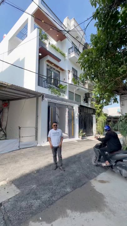 Nhà đẹp đường Tô Ngọc Vân, Thạnh Xuân, 54m² giá 5.85 tỷ - Full nội thất cao cấp!