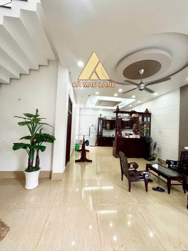 Nhà mặt tiền Phạm Chí Hiền, Cà Mau 131m² - Thiết kế hiện đại, giá tốt!