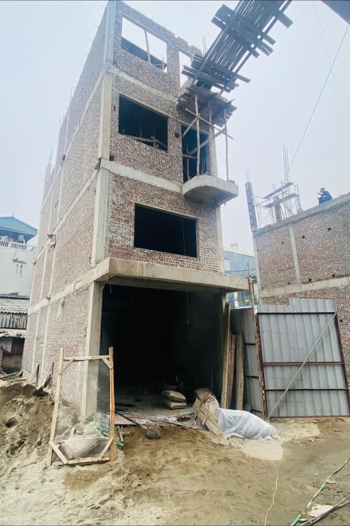 Nhà 3 tầng Quang Minh 45m² giá 4 tỷ - Thiết kế hiện đại, đầy đủ tiện nghi!