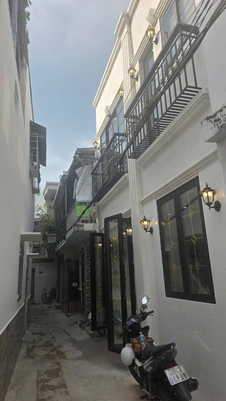 Nhà phố Gò Vấp 27.9m² giá 4.45 tỷ - Ô tô vào tận cửa, full nội thất!