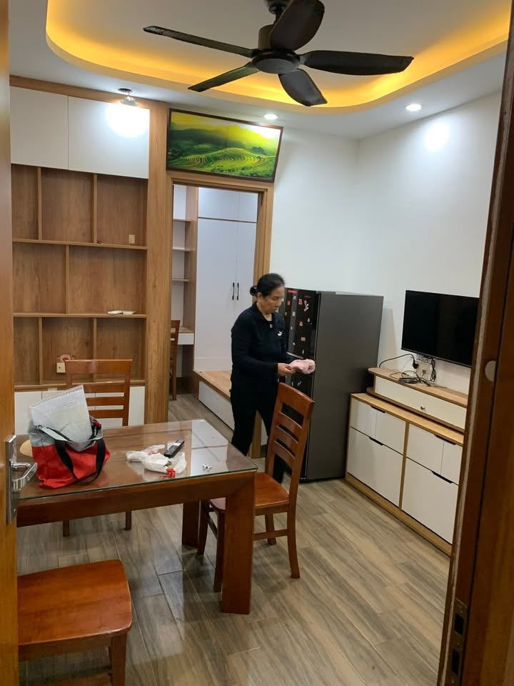 Căn hộ chung cư Hào Nam, Đống Đa 50m² giá 10 triệu - Sẵn sàng cho thuê ngay!