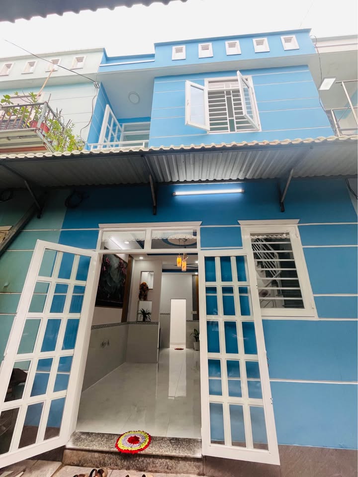 Nhà bán tại Mỹ Hạnh Nam, Đức Hòa 50m² giá 400 triệu - Full nội thất, gần chợ!