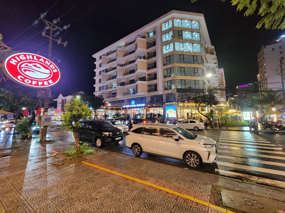 Cho thuê nhà mặt tiền đường Nguyễn Văn Thoại, Đà Nẵng 150m² giá 100 triệu - Kinh doanh sầm uất!