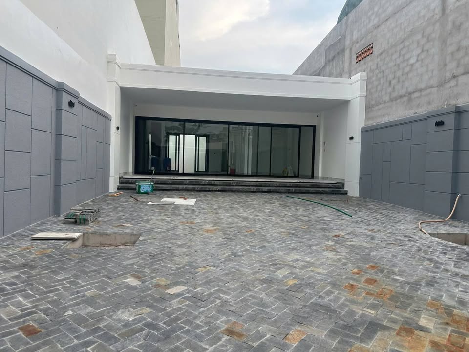 Nhà biệt thự Mini Đặng Thai Mai Phan Thiết 275m² giá 9.9 tỷ - Sẵn sàng kinh doanh!