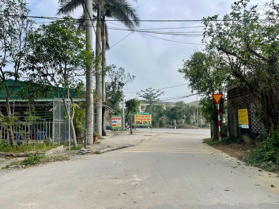 Đất mặt đường Nguyễn Đức Khởi, Nghi Ân 114m² giá 3.98 tỷ - Vị trí đắc địa, giao thông thuận lợi!