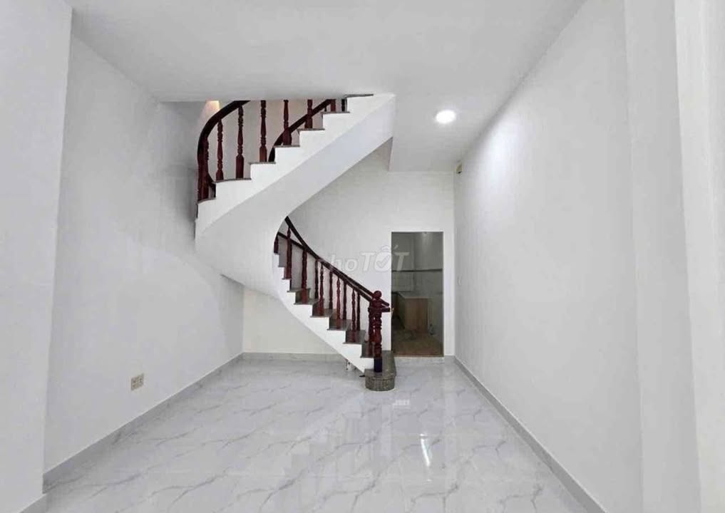 Nhà Mặt Tiền Kinh Doanh Đường Số 6 Bình Tân 84m² giá 20 triệu - Sẵn sàng cho thuê ngay!