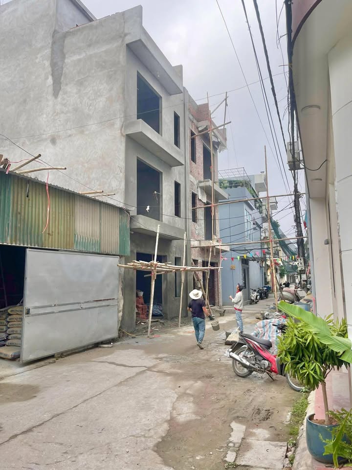 Nhà góc 2 mặt thoáng Kỳ Bá 40m² giá 3.5 tỷ - Nội thất đầy đủ, sẵn sàng ở ngay!