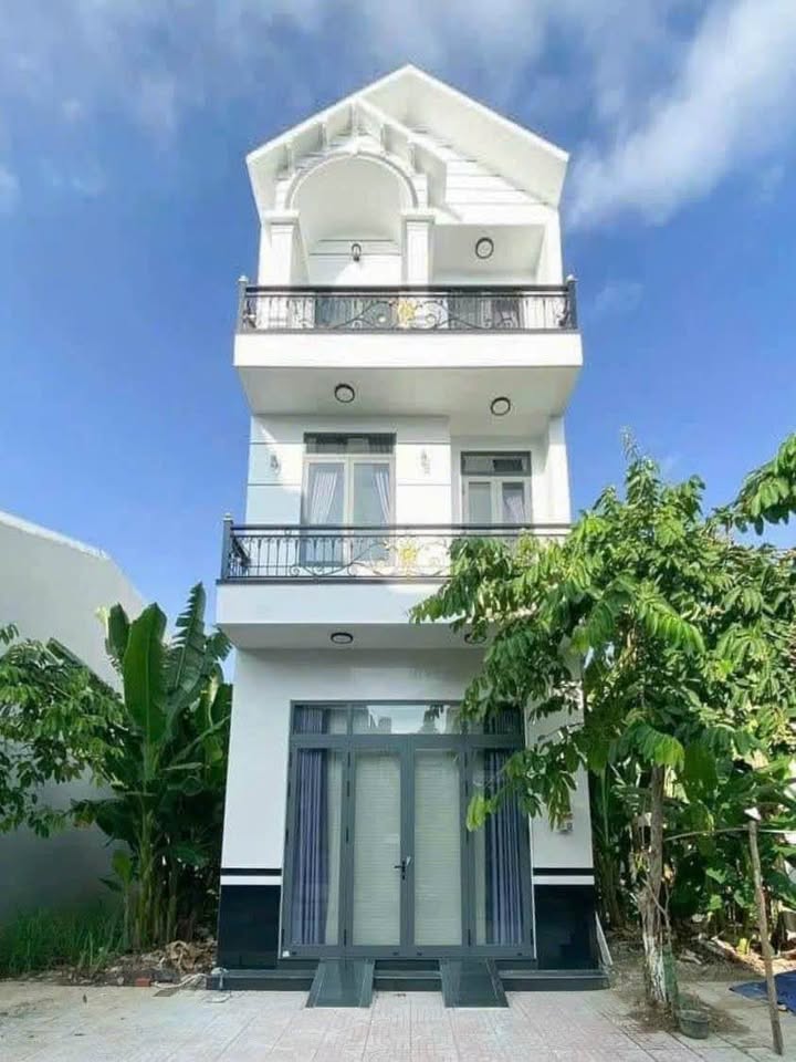 Nhà trệt 2 lầu mới đẹp tại Cần Thơ, giá chỉ 4.599 tỷ - Sẵn sàng vào ở ngay!