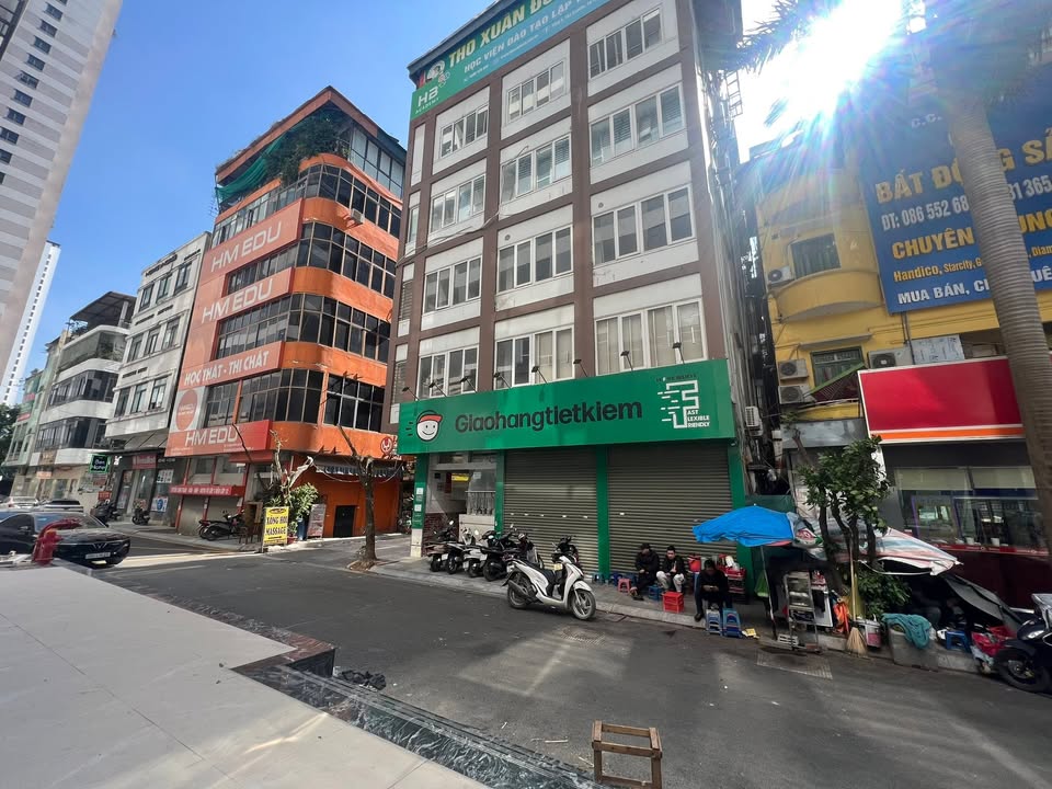 Văn phòng cho thuê 70m² tại Lê Văn Thiêm, Thanh Xuân - Giao thông thuận tiện!