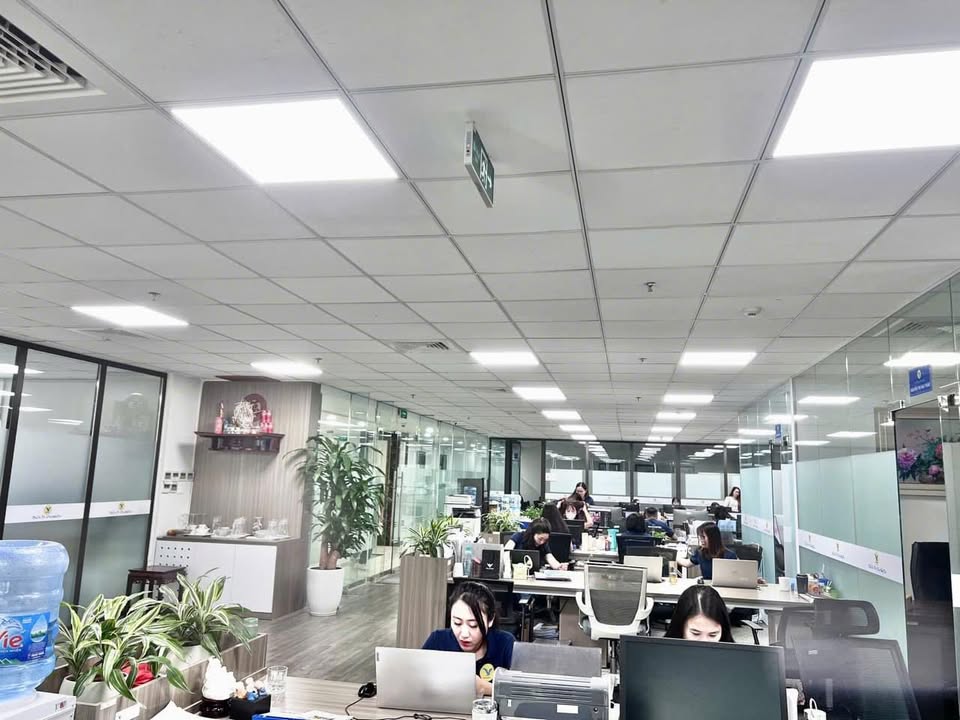 Văn phòng cho thuê tại Grandeur Palace, Ba Đình 150m² giá 23$/m² - Bàn giao hoàn thiện ngay!