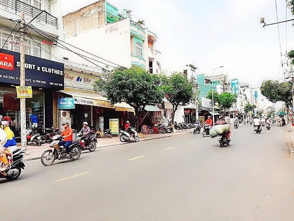 Nhà mặt tiền kinh doanh Gò Dầu, quận Tân Phú 63m² giá 15 triệu - Phù hợp mở văn phòng, lớp học!