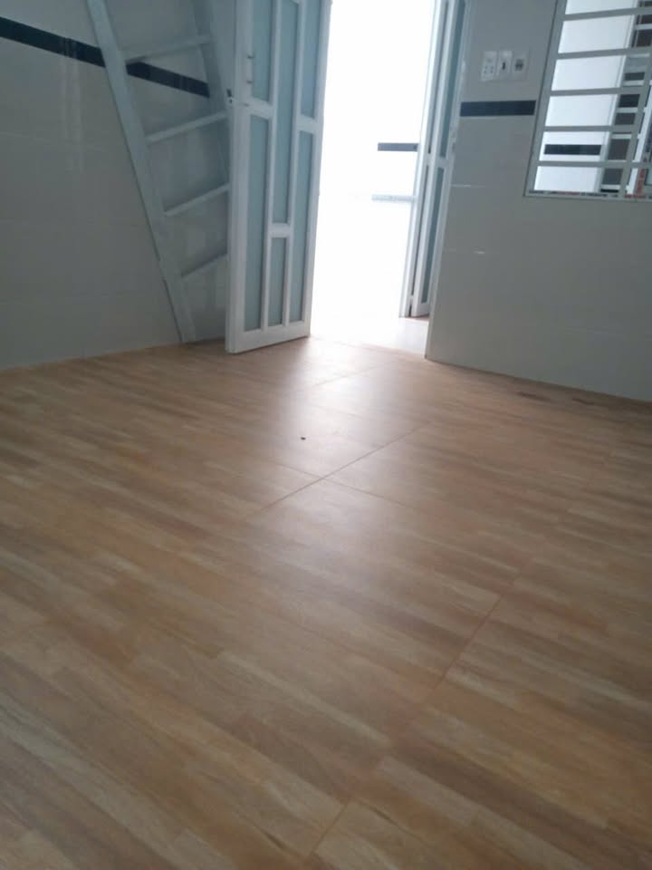 Phòng cho thuê tại 15 Nguyễn Phúc Chu, Tân Bình chỉ 3.79 triệu - Không gian thoáng đãng và tiện nghi!