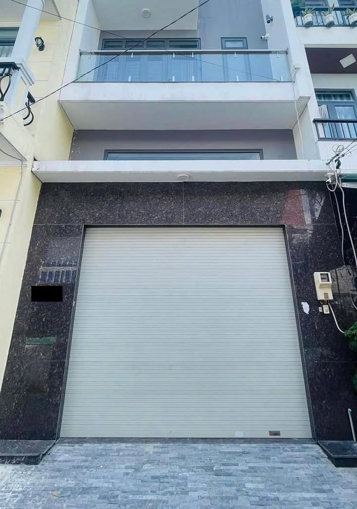 Nhà Mặt Tiền Khuông Việt Tân Phú 28m² giá 10 triệu - Đa ngành nghề, thuận lợi kinh doanh!