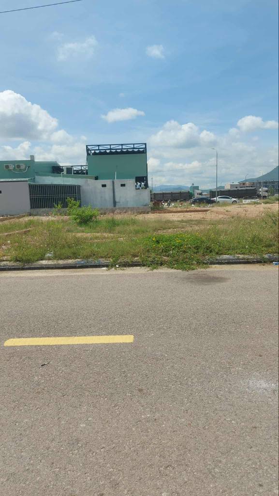 Đất nền Long Vân, Quy Nhơn 100m² giá 2.85 tỷ - Cơ hội đầu tư hấp dẫn!