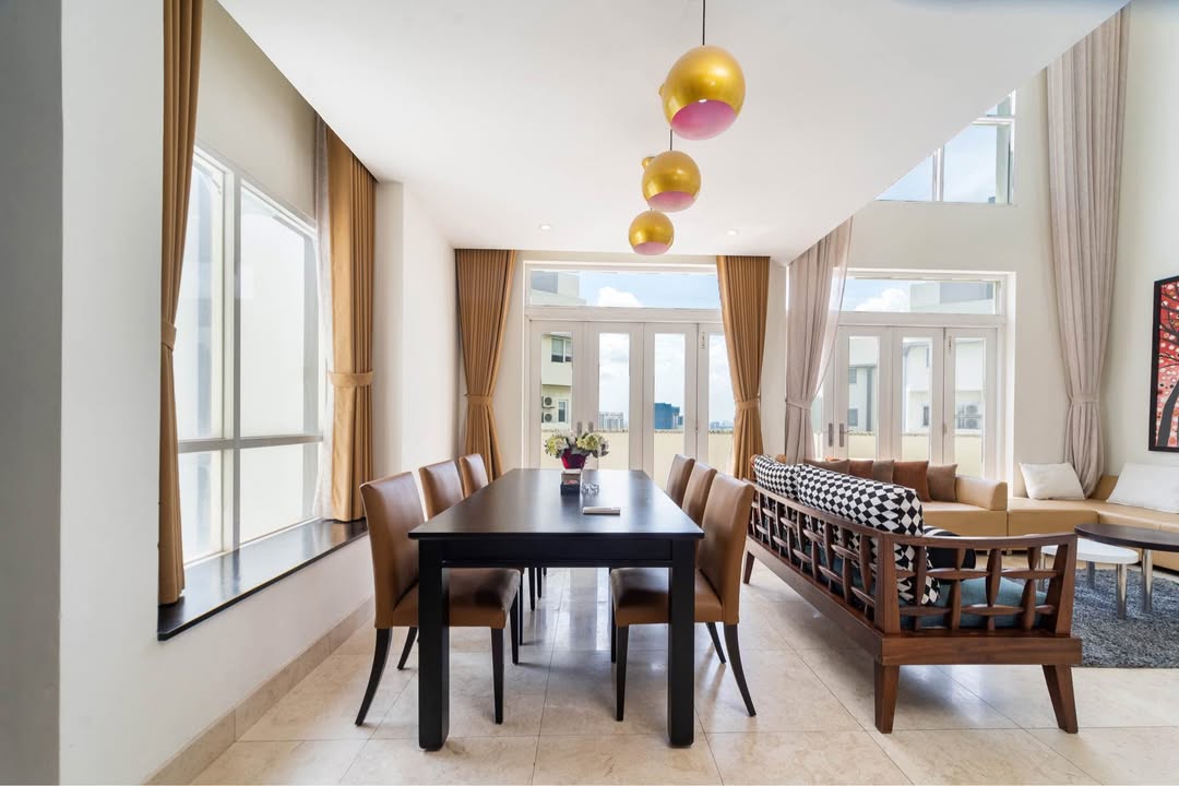 Cho thuê Duplex Penthouse Cc Phú Mỹ, Quận 7 - Thiết kế hiện đại 200m², 5PN, 5WC, nội thất đầy đủ!