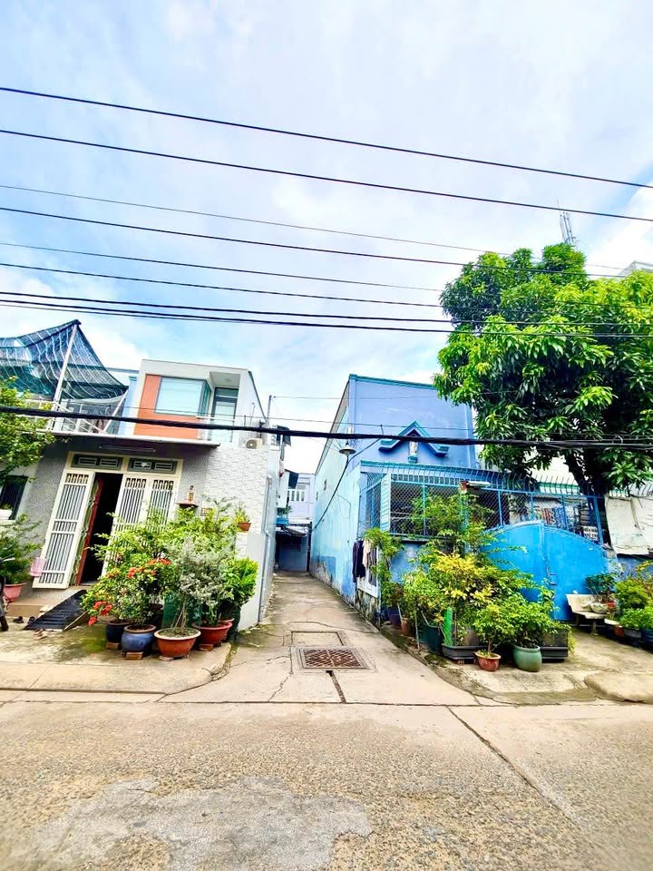 Nhà hẻm Phú Định, Quận 8 - 45m² giá 4 tỷ - Sẵn sàng vào ở ngay!