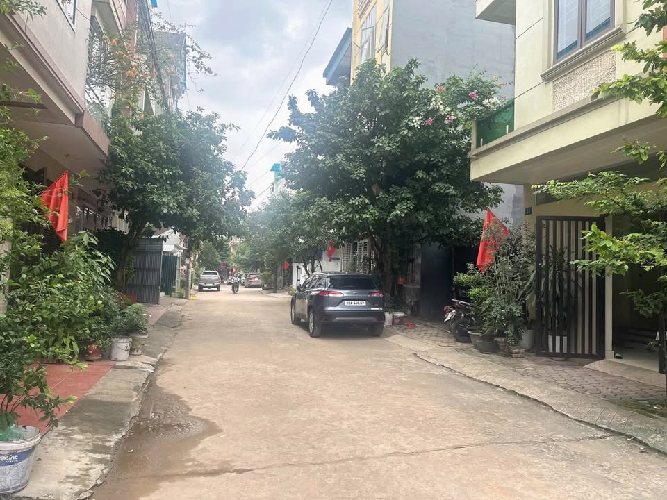 Đất nền tại Trần Phú, Việt Trì 71,5m² - Sổ đỏ chính chủ, giá hợp lý!