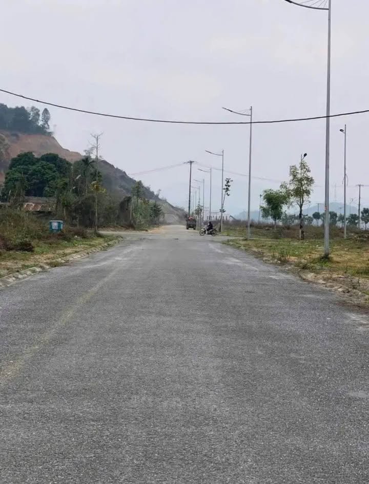 Đất nền đường T2 Xuân Tăng 111.8m² giá 1.4 tỷ - Sổ đỏ chính chủ, xây dựng tự do!