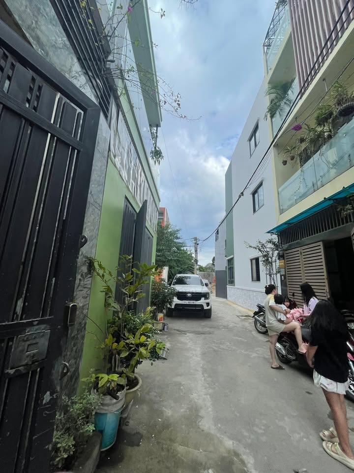 Nhà phố 4 tầng TL 43, Bình Chiểu, Thủ Đức 52m² giá 5.4 tỷ - Đầu tư sinh lời cao!