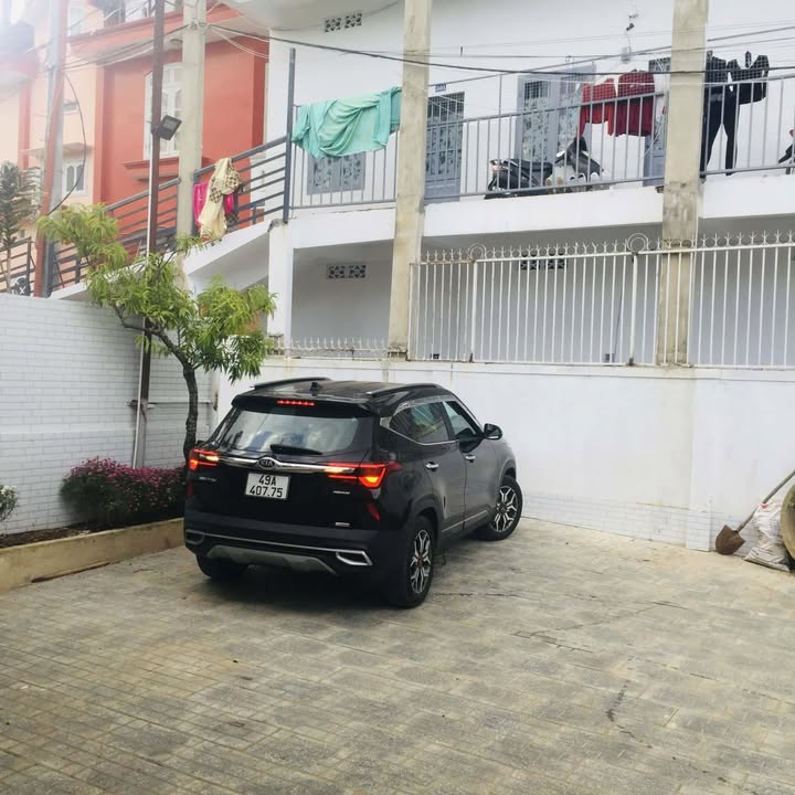 Nhà cấp 4 Đà Lạt 200m² giá 10.5 tỷ - Sân vườn rộng thoáng mát!