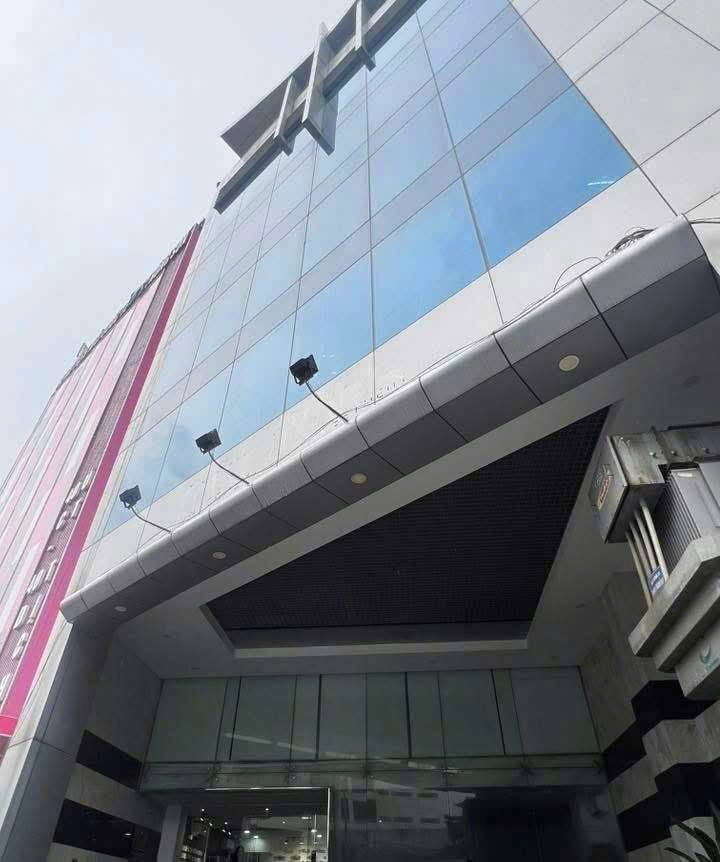 Văn phòng cho thuê M.O.R.E Building Tân Bình 160m² giá 37 triệu - Không gian làm việc lý tưởng!