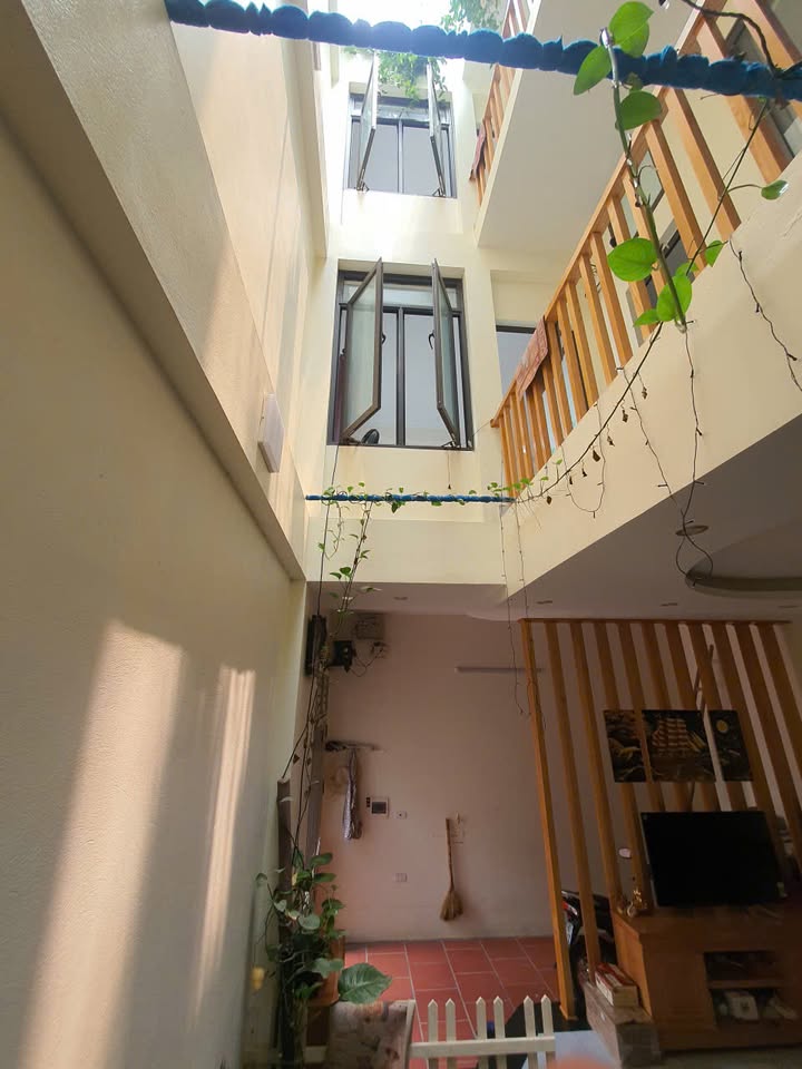 Nhà đẹp hiện đại Đức Thượng, Hoài Đức 49m² giá 5.5 tỷ - Thiết kế sang trọng, sẵn sàng vào ở!