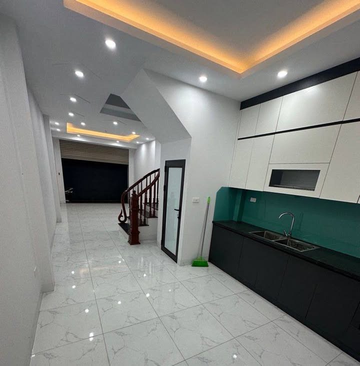Nhà 4 tầng Kim Chung - Hoài Đức 39m² giá chỉ 5 tỷ - Thiết kế hiện đại, ô tô vào tận nhà!