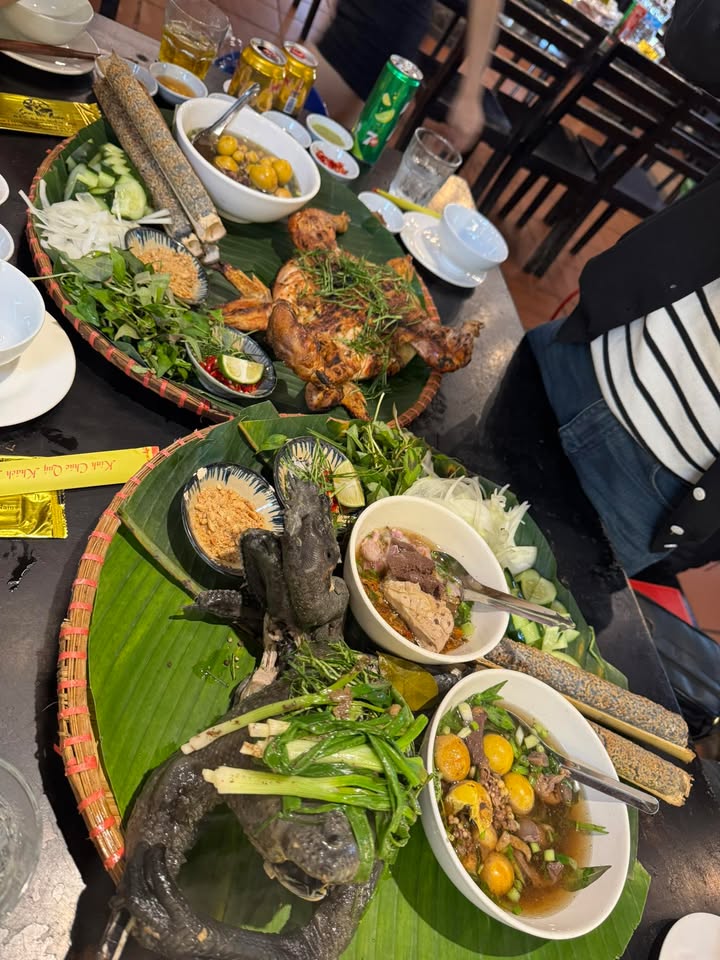 Căn hộ cho thuê Khuê Mỹ Đông Đà Nẵng 204m² giá 170 triệu - Mới 100% gần biển!