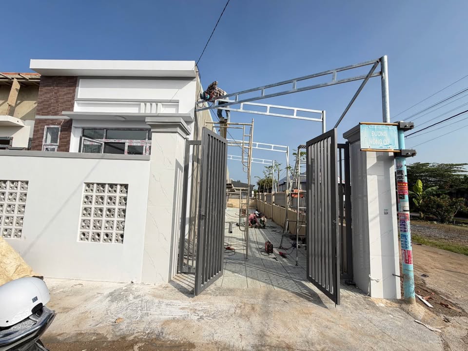 Nhà mặt tiền Nông Cơ, Trảng Bom 180m² giá 1.75 tỷ - Căn góc 2 mặt tiền kinh doanh!