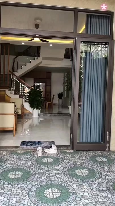 Nhà mặt tiền 3 tầng đường Cách Mạng Tháng 8, Đà Nẵng 90m² - Full nội thất cao cấp