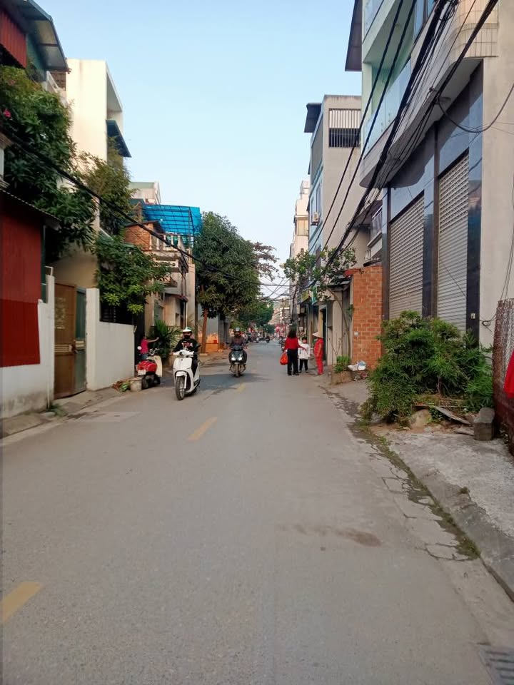 Đất 70m² tại Ỷ Lan, Gia Lâm - Gần KĐT Đặng Xá - Phát triển mạnh mẽ!