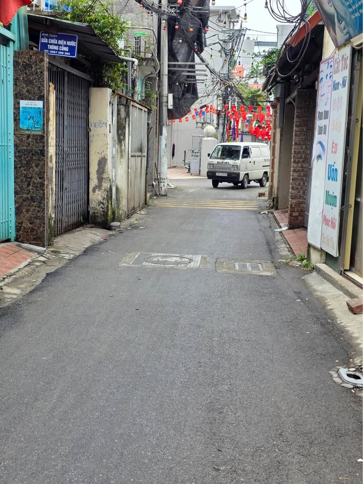 Đất Bồ Đề, Long Biên 71m² giá 16 tỷ - Kinh doanh thuận lợi, sổ đỏ chính chủ!