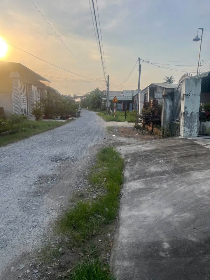 Bán gấp nhà đất Ninh Thạnh, Tây Ninh 165m² - Giá chỉ 1.19 tỷ, cơ hội không thể bỏ lỡ!